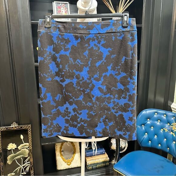 Talbots Blue Floral Wool Mini Skirt Size 10P - Picture 1 of 10